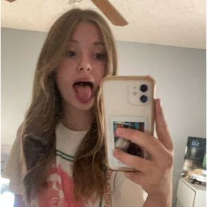 Meet your Posher, Raylin